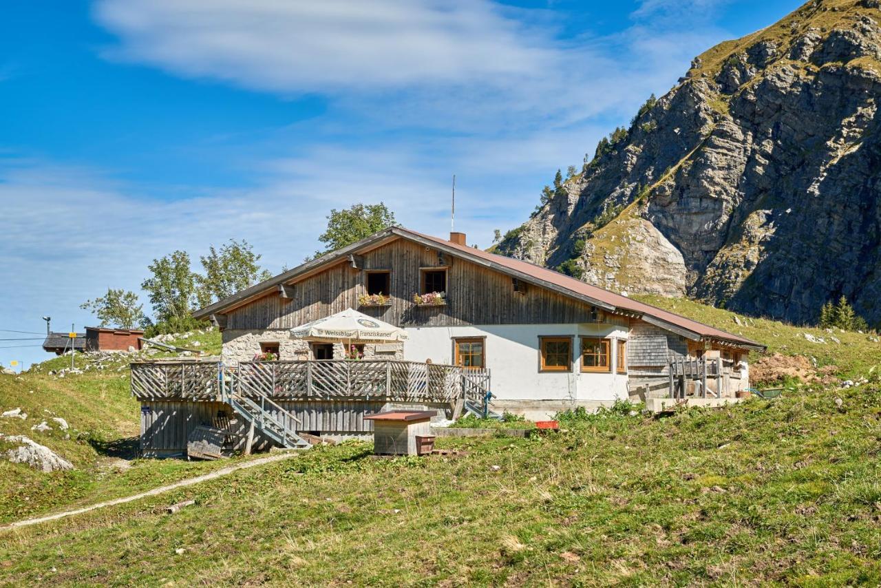 Apartamento Gaestehaus Woetzer Und Landhaus Stocka Grän Exterior foto