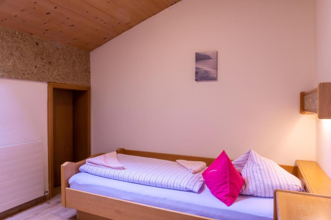 Apartamento Gaestehaus Woetzer Und Landhaus Stocka Grän Exterior foto