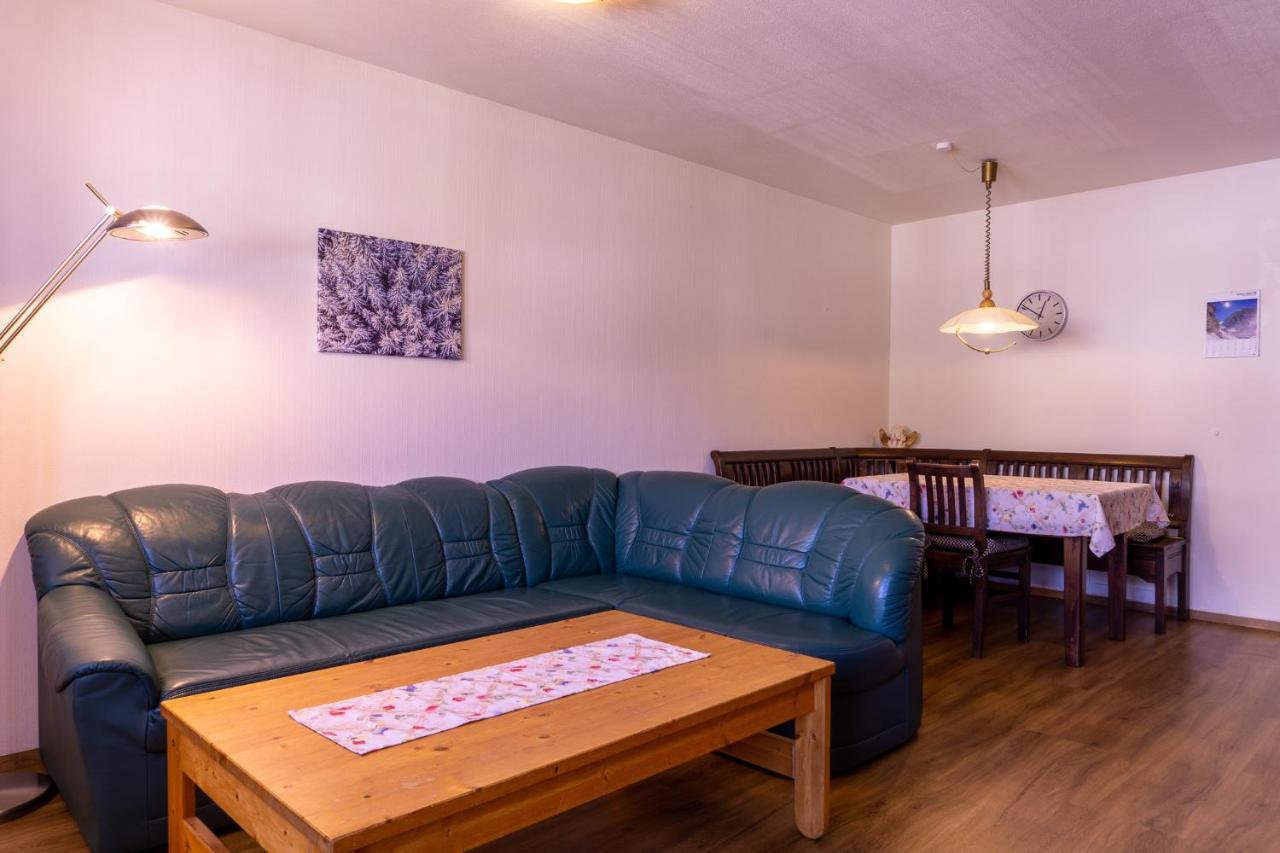 Apartamento Gaestehaus Woetzer Und Landhaus Stocka Grän Exterior foto