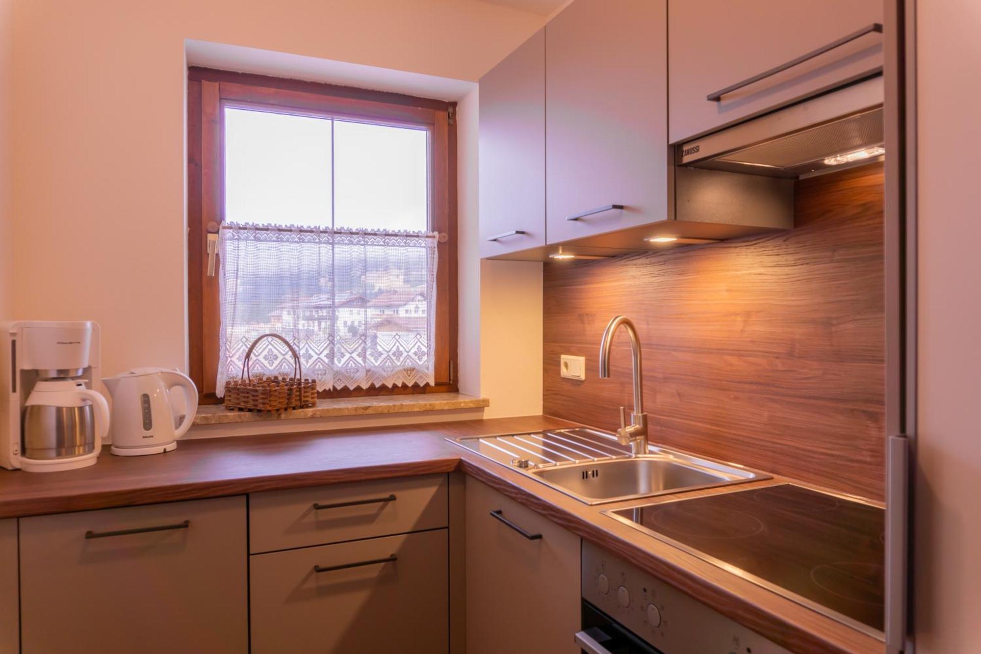 Apartamento Gaestehaus Woetzer Und Landhaus Stocka Grän Exterior foto
